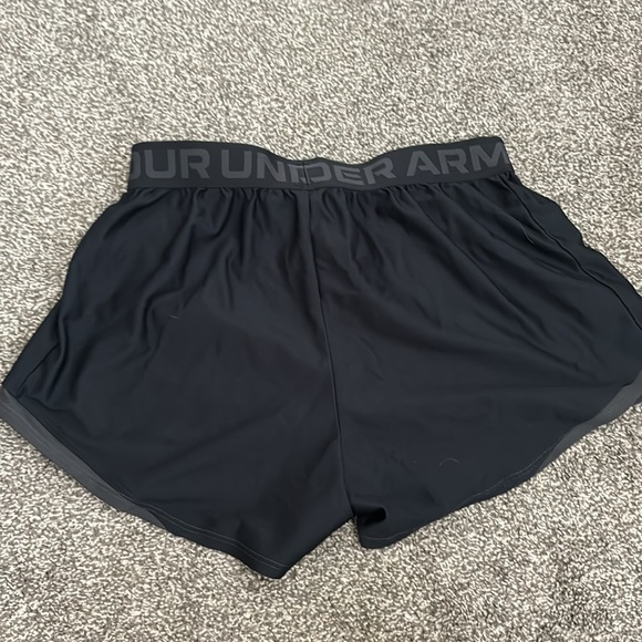 Black and grey new under armor athletic shorts! - Picture 2 of 3